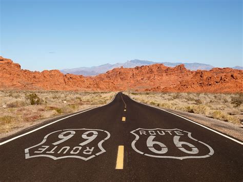  Only in America: A Chronicle of Travels on Route 66 - Uma Viagem Pela Alma Americana em Tons de Nostalgia